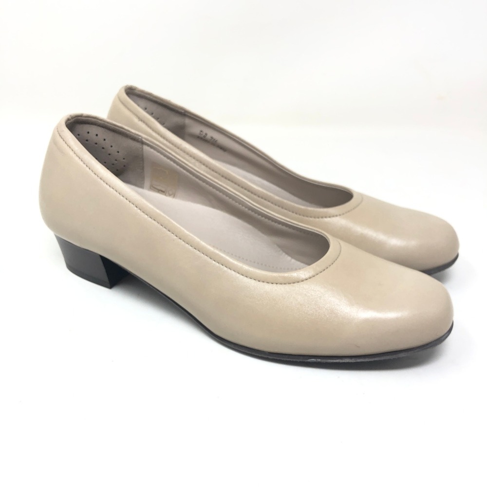 SAS Women's 7 Milano Pump Leather‎ Low Block Heel Round Toe Made in Italy